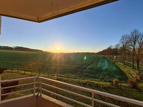 Balkon - Attraktive 3-Zimmer-Wohnung mit großem Balkon & eigenem PKW-Stellplatz