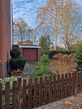 Garage - 4 Zimmer Reihenendhaus in Bremen