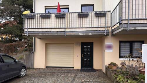 Eingang Gewerbeeinheit und Garage - 