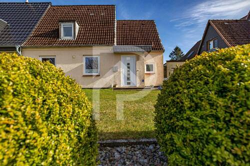 Bild 1 - Doppelhaushälfte in guter Lage nahe der deutsch-dänischen Grenze