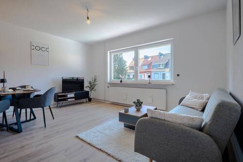 Wohnzimmer - 4 Zimmer Reihenmittelhaus zum Kaufen in Bremen