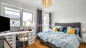 1. OG Schlafzimmer 1 - 