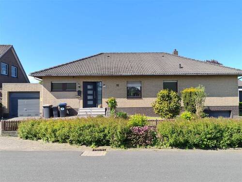 Vorderansicht - 4 Zimmer Einfamilienhaus zum Kaufen in Varel