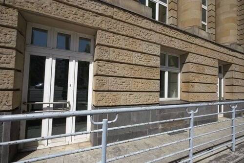 Eingang - Gewerbeobjekt (Büro, Produktion, Verkauf) in Magdeburg zur Miete