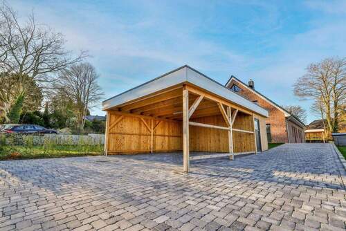 Carport vorderes Haus - 