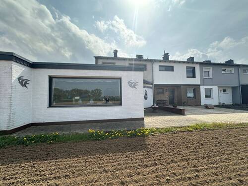 Eingangsansicht - 5 Zimmer Einfamilienhaus zum Kaufen in Jülich