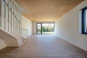 Wohnzimmer - 5 Zimmer Doppelhaushälfte zum Kaufen in Berlin
