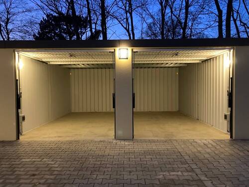Garagen innen - Einfamilienhaus zum Kaufen in Halle (Saale) / Trotha