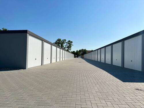 Garagenpark Halle 1 - Einfamilienhaus in Halle (Saale) / Trotha