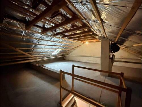 Dachboden (Ausbaureserve) - 