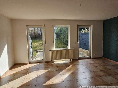 Wohnbereich - 6 Zimmer Reihenendhaus zum Kaufen in Klettbach