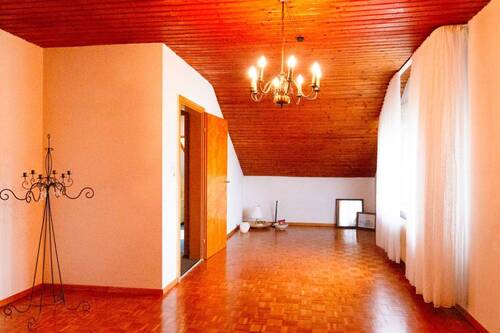 Das Wohn- und Esszimmer im DG - 