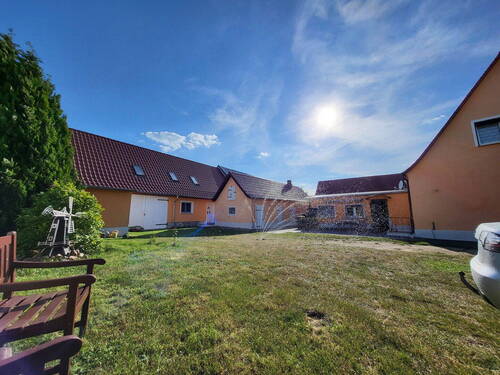 Bild 1 - Haus mit Einliegerwohnung und Scheune