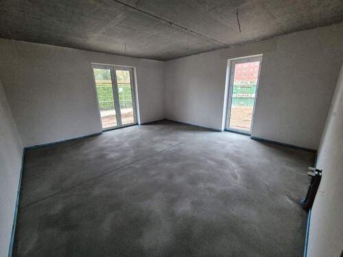 Wohnen + Küche EG links - 