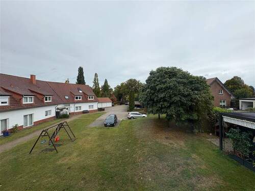 Blick aus der Küche und dem Schlafzimmer - 