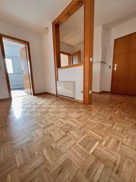 Diele - 3 Zimmer Etagenwohnung zur Miete in Herne