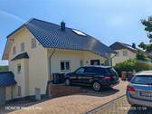 Aussenansicht vorn 2.jpg - 1 Zimmer Mehrfamilienhaus, Wohnhaus in Hallgarten