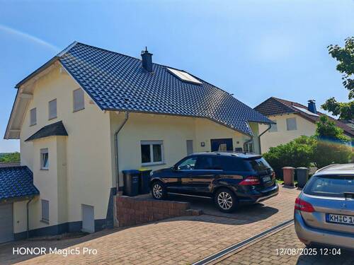 Aussenansicht vorn 2.jpg - 1 Zimmer Mehrfamilienhaus, Wohnhaus in Hallgarten