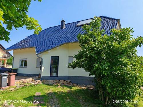 Aussenansicht vorn.jpg - Mehrfamilienhaus, Wohnhaus mit 278,00 m² in Hallgarten zum Kaufen
