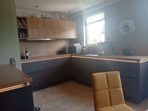 Küche - 6 Zimmer Reihenmittelhaus zum Kaufen in Neu-Isenburg