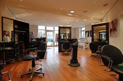 Verkaufsfläche - Gewerbeobjekt (Büro, Produktion, Verkauf) in Ellerbek zum Kaufen