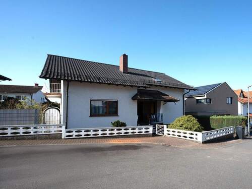 Außenansicht - Großzügiges, gepflegtes Einfamilienhaus mit Garten und Garage in Rauenberg-Malschenberg