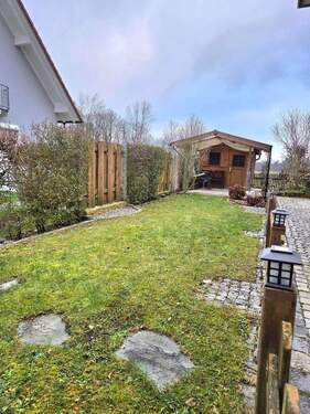 Garten - *mit Garten!* schöne 3 Zimmerwohnung in ruhiger Lage!