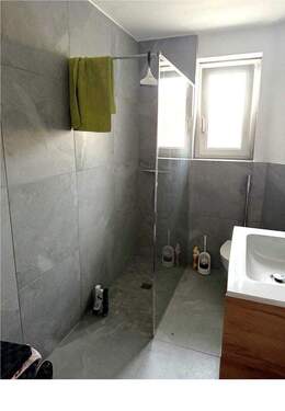 Bad OG - Mehrfamilienhaus, Wohnhaus mit 184,00 m&sup2; in Offenburg-Zunsweier zum Kaufen