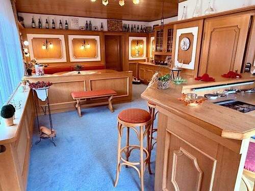 Wohnzimmer/Weinstube EG - 