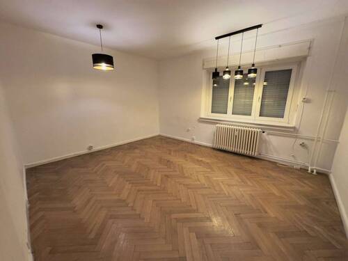 1 - Charmante 3-Zimmer-Altbauwohnung mit 3 m Deckenhöhe & grünem Innenpark in Berlin
