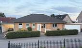 Bild 1 - Bungalow 2016, 108qm, Nähe Ahrensburg von PRIVAT Doppelgarage + Carport
