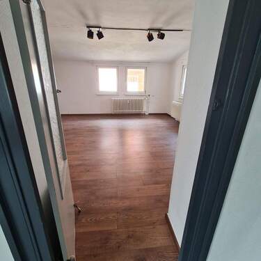 Blick von Büro 2 in Büro 1 - 