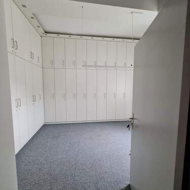 Blick von Büro 2 in Büro 3 - 