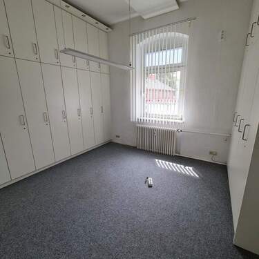 Büro 3 - 