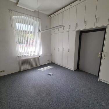 Büro 3 - 