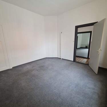 Blick zum Flur aus Büro 5 - 