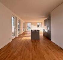 + HafenCity pur + Neubauwohnung mit Wasserblick in der Endetage + - Hamburg Hammerbrook