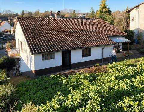 Hausansicht - (KI generiert) - 5 Zimmer Einfamilienhaus in Wiesloch