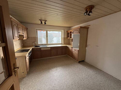 Küche - 7 Zimmer Doppelhaushälfte in Dettingen