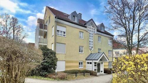 Hausansicht - 2 Zimmer Etagenwohnung zum Kaufen in Dresden