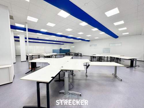 Großraumbüro 1 - Halle in Königsbach-Stein zum Kaufen