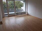 Zimmer leer im Sommer - 1 Zimmer Etagenwohnung zur Miete in München