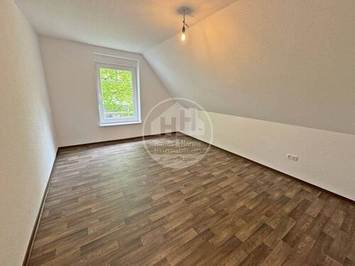 Zimmer 1 OG - Doppelhaushälfte mit 110,00 m&sup2; in Aurich / Walle zum Kaufen