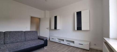 Mit neuer Schrankwand - 