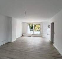 Dach-Schlösschen in Heisingen! Moderne 3½-R.-DG-Wohnung mit Balkon in ruhiger Seitenstraße - Essen