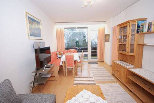 Wohnraum - Ein-einhalb-Zimmer-Wohnung im Apartmenthaus Am Schroffen mit Schwimmbad