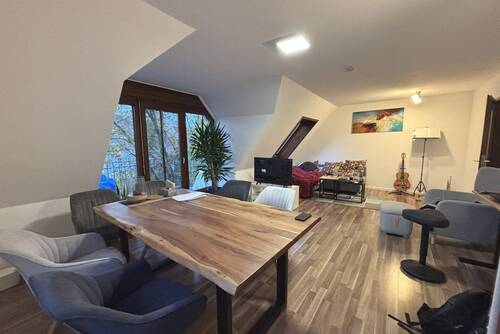 Wohn-/Esszimmer - 2 Zimmer Etagenwohnung in Stuttgart