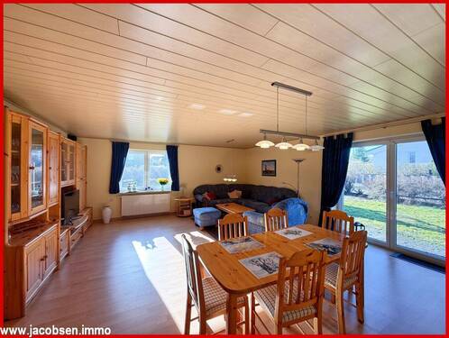 Wohn- und Esszimmer - 