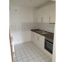 2-Zimmer Wohnung im 1. OG mit Einbauküche, Balkon und Aufzug, Mannichswalder Platz, Crimmitschau