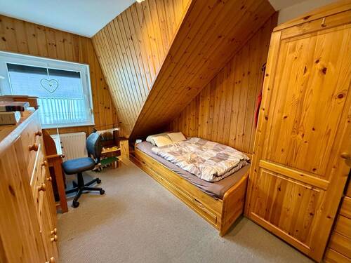 Kinder-:Arbeitszimmer.jpeg - 